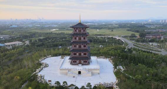 唐山东湖公园南山塔