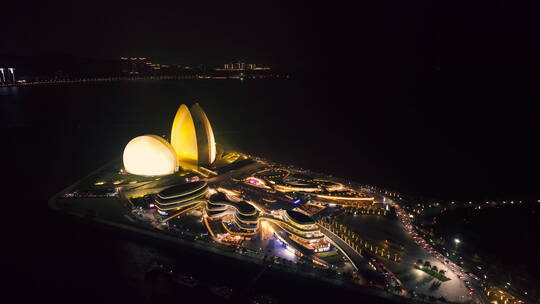 粤港澳大湾区地标珠海夜景日月贝情侣路