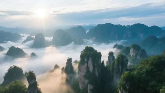 张家界山峰云海日出景观