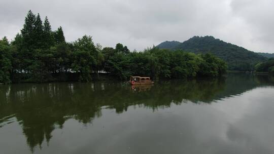 航拍杭州湘湖风景，荷花池