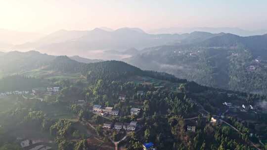 航拍大山深处原始森林青山绿水房屋建筑