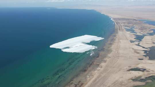 青海青海湖高空湖面冰雪航拍4K视频