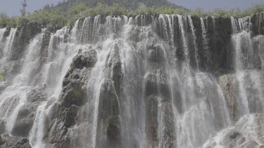 九寨沟人间仙境地震后四川