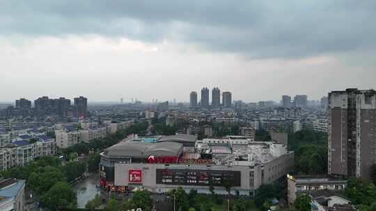 城市暴雨来临乌云密布航拍