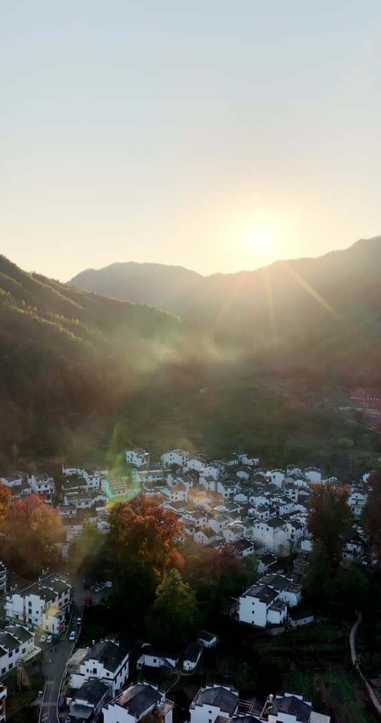 江西石城秋景红枫古村丁达尔光航拍