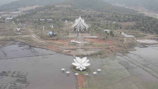 勐海景真八角亭一个荒废的佛寺Dlog方便调色