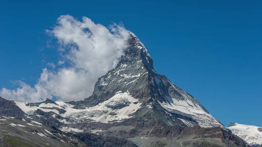 夏季马特高山