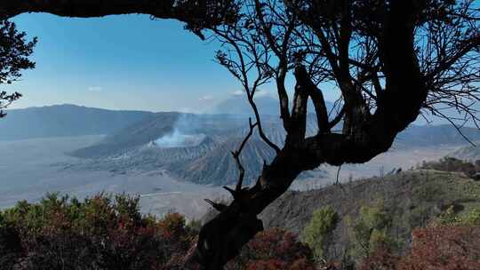 印尼爪哇岛布罗莫火山日出航拍自然风光