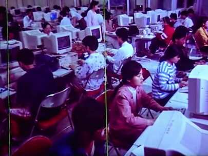 80年代 工作在各行业的女性 电脑电话服装
