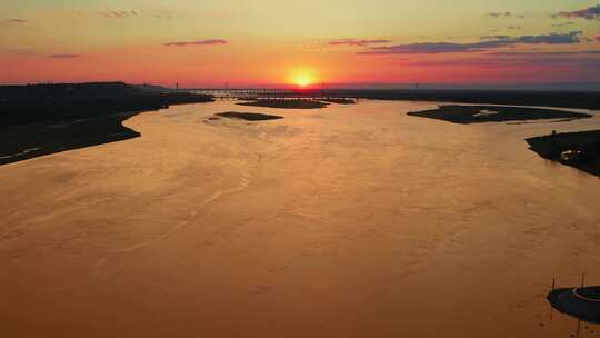 航拍黄河日出夕阳母亲河日落水面大河