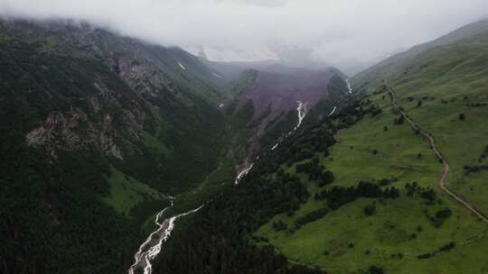 山，溪，河，云