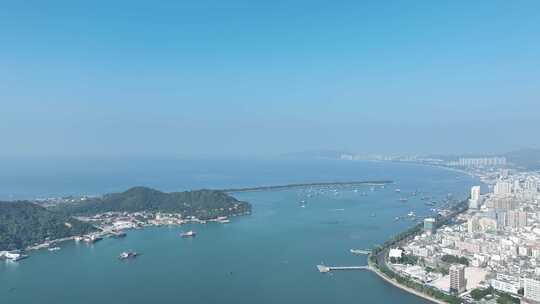 汕尾海边风景航拍海湾城市海滨大道建筑风光