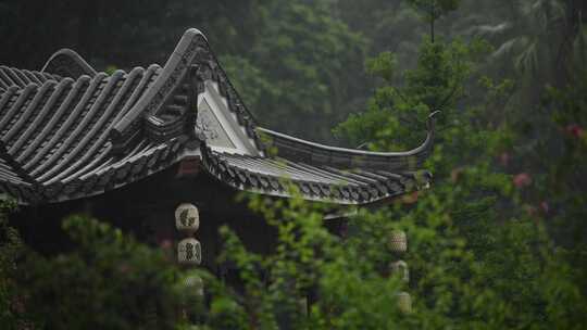 唯美屋檐下雨意境