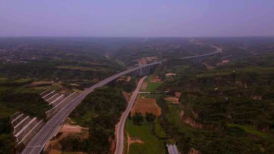 邙山上的道路