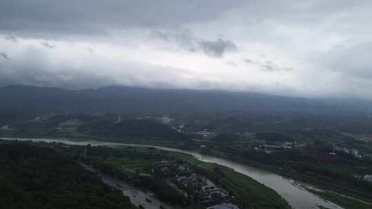 绵阳北川附近的大山与村庄