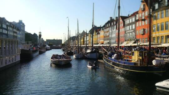 移轴摄影丹麦哥本哈根城市风光视频素材模板下载
