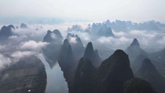 桂林漓江风光 烟雨漓江