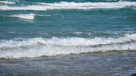 海南海边海浪与沙滩升格