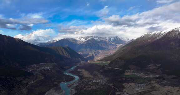 4K航拍西藏雅鲁藏布江大峡谷1