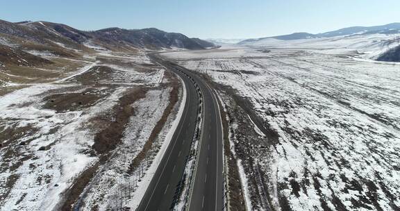 航拍内蒙古大兴安岭冬季冰雪道路