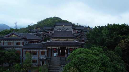 航拍深圳大鹏东山寺