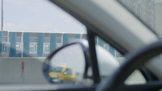 起亚K5城市快速路 行驶