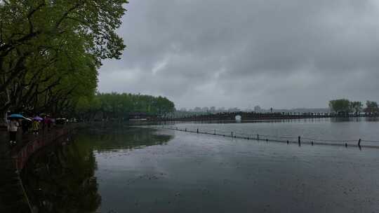 杭州西湖烟雨 地面镜头