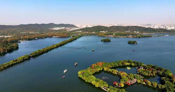 中国杭州西湖秋日美景 三潭印月 苏堤