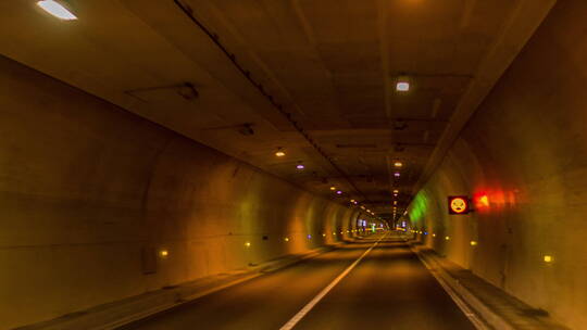 穿越隧道POV拍摄视频素材模板下载