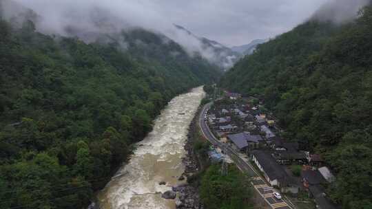 云南怒江州贡山独龙江乡巴坡村航拍风光