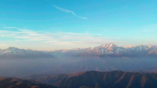 航拍天山