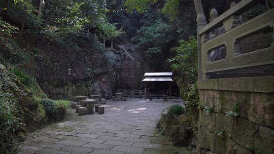 杭州宝石山景区金鼓洞景点