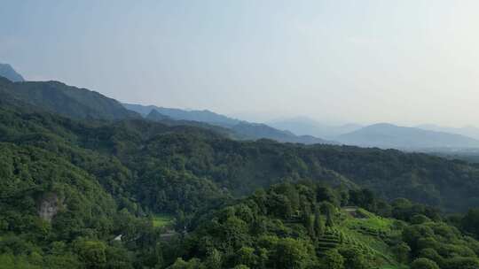 都江堰、青城山附近山脉天空