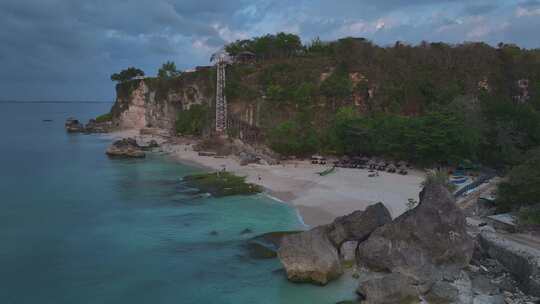 HDR印尼巴厘岛悬崖阿雅娜海滨自然风光航拍
