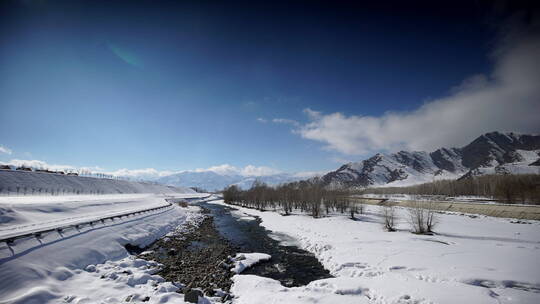 可可托海雪景