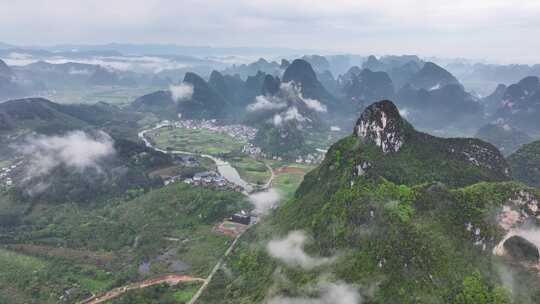 航拍桂林阳朔月亮山景区