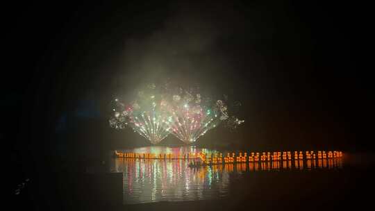 阳朔漓江遇龙河烟火金龙巡游夜景