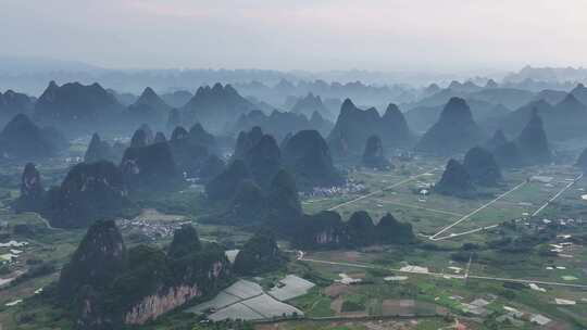 水墨喀斯特山峰地貌自然风光航拍