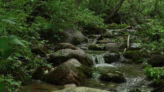 延庆玉渡山山间小溪流水航拍