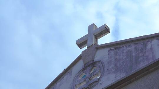 十字架房顶建筑天主教基督教堂延时