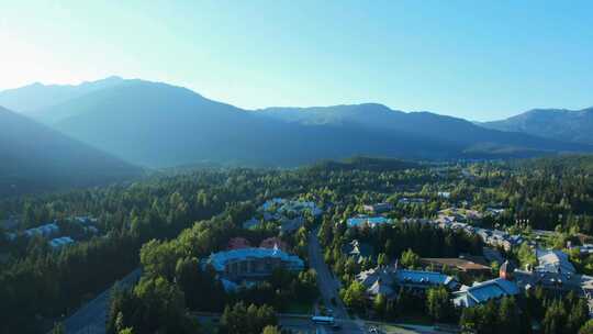 山，惠斯勒，房子，树