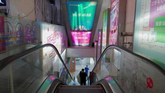 三好街数码商厦卖场扶梯滚梯
