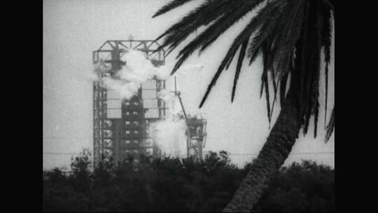 1965年一枚火箭在肯尼迪角起飞后爆炸