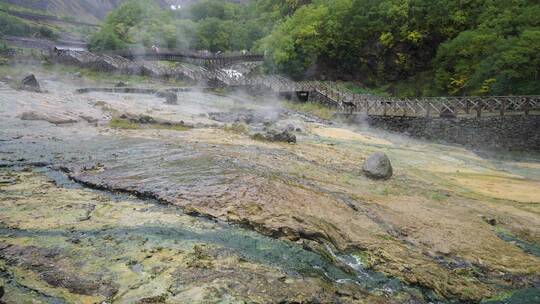 长白山聚龙泉