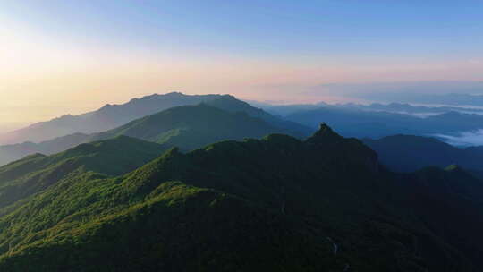 秦岭山峰森林山峦晚霞朝霞日出山脉大山