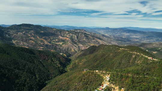 墨西哥伊达尔戈埃尔奇科国家公园山脉鸟瞰