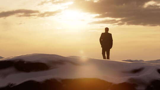 山顶曙光展望未来