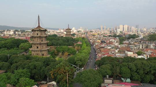 泉州航拍西街东西塔市区开元寺风景名胜古迹