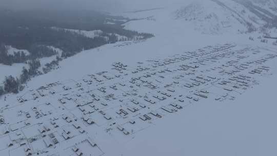 航拍新疆喀纳斯新村雪景