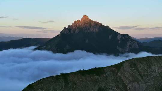 航拍高山云雾云海 山脉